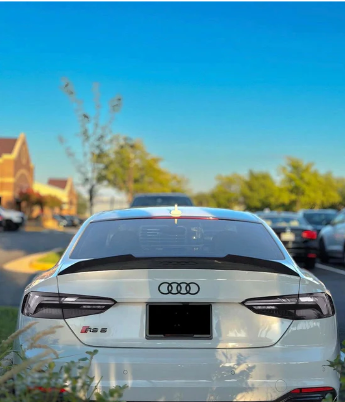 Audi A5/S5/RS5/B9 (2020+) Clear Taillight