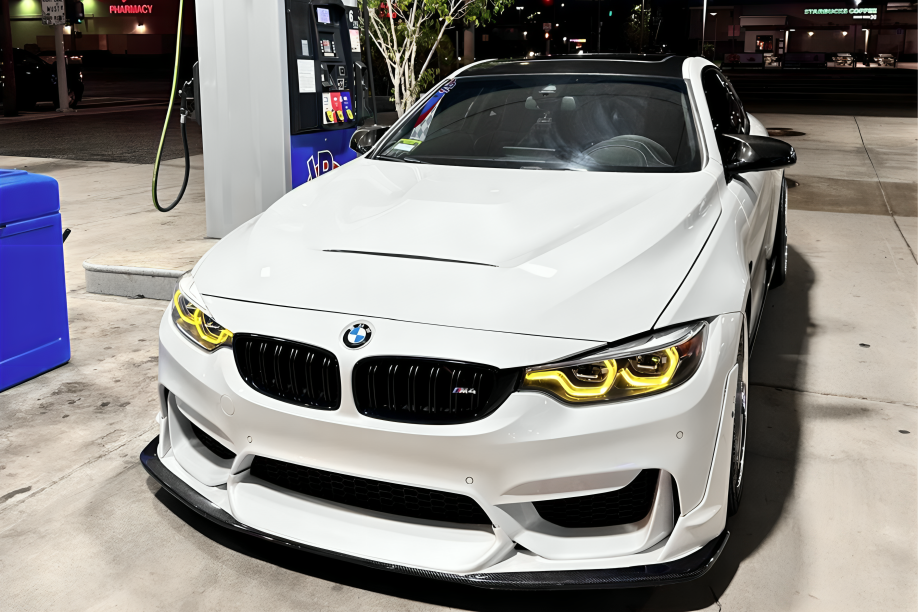 BMW F80 M3 / F82 M4 YELLOW/WHITE Color Switching IKON Motorsports Style Headlights – Full LED